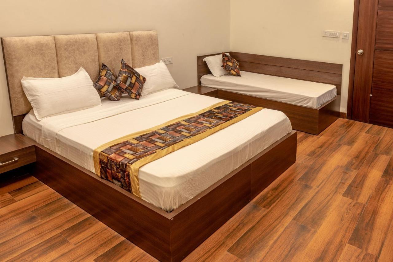 De Manora Homes - Unpretentious Hotel With A Garden , Posh Area Ranjit Avenue Amritsar Exteriér fotografie