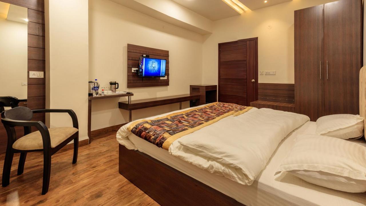 De Manora Homes - Unpretentious Hotel With A Garden , Posh Area Ranjit Avenue Amritsar Exteriér fotografie